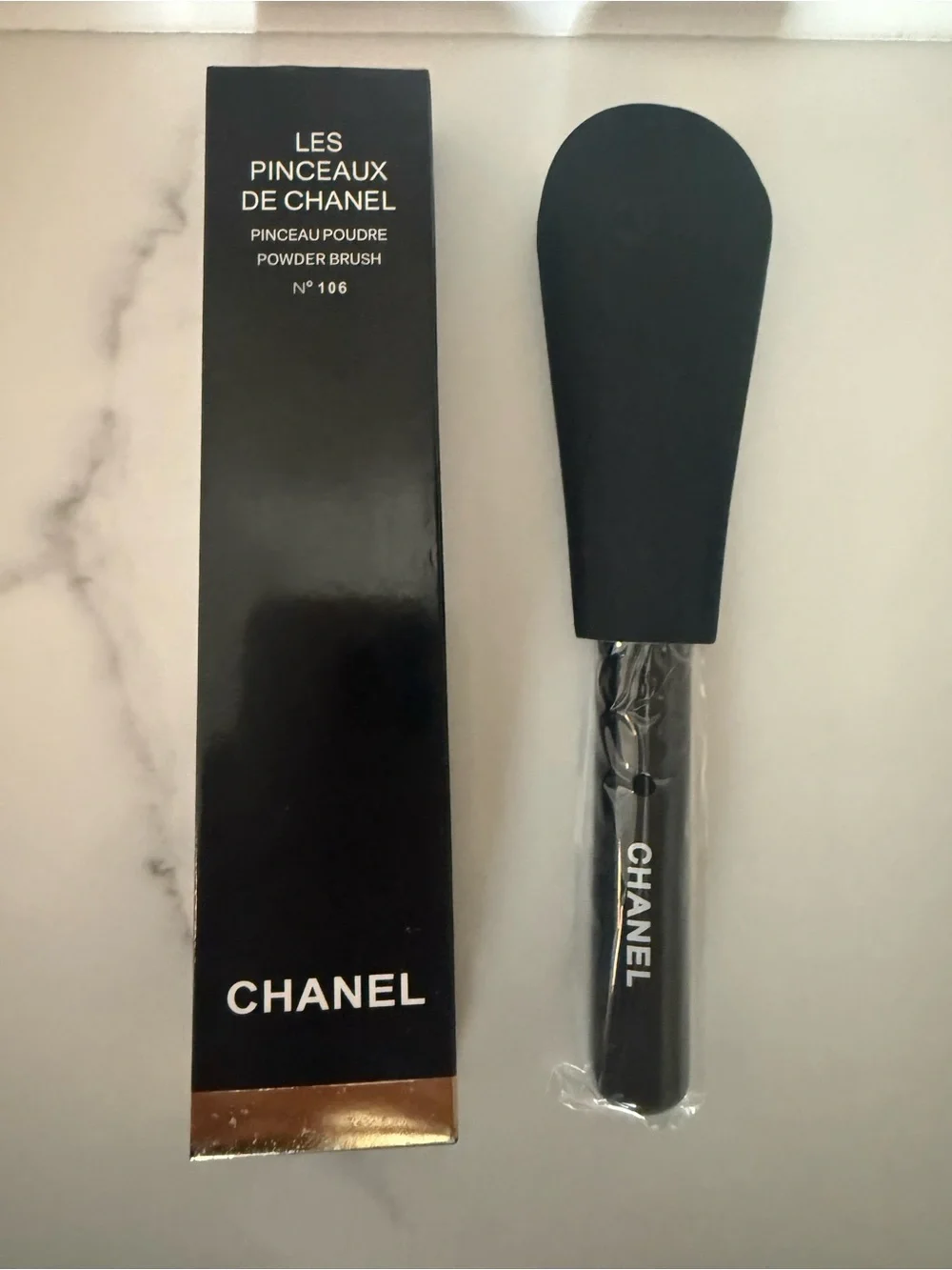 New CHANEL Powder Brush - Powder Nº106
